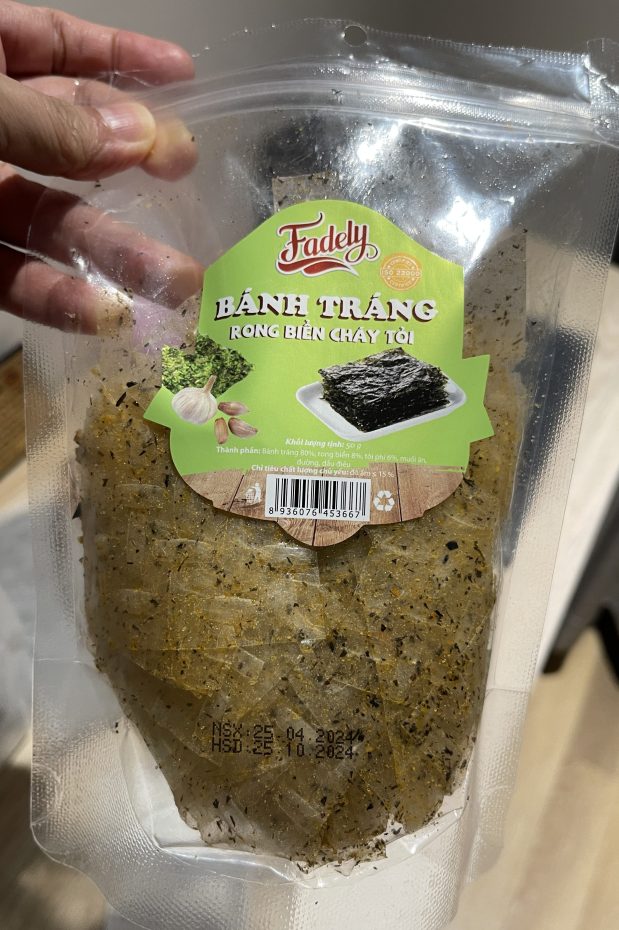 Banh trang rong bien or Rice Paper Mix Seaweed