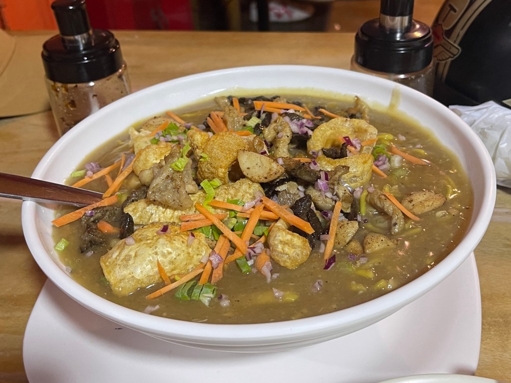 Regular order of Lomi Soup