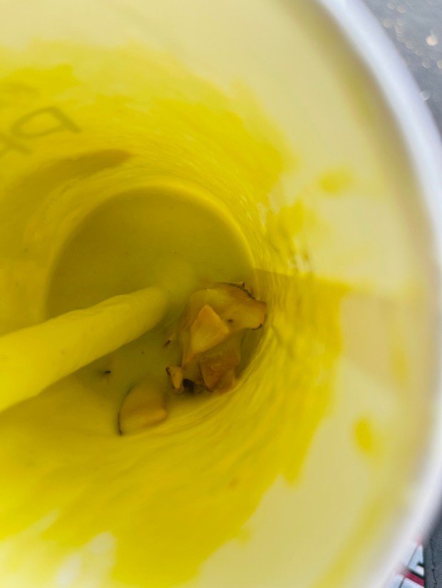 Bơ - Avocado Juice Shake with toasted coconut chips