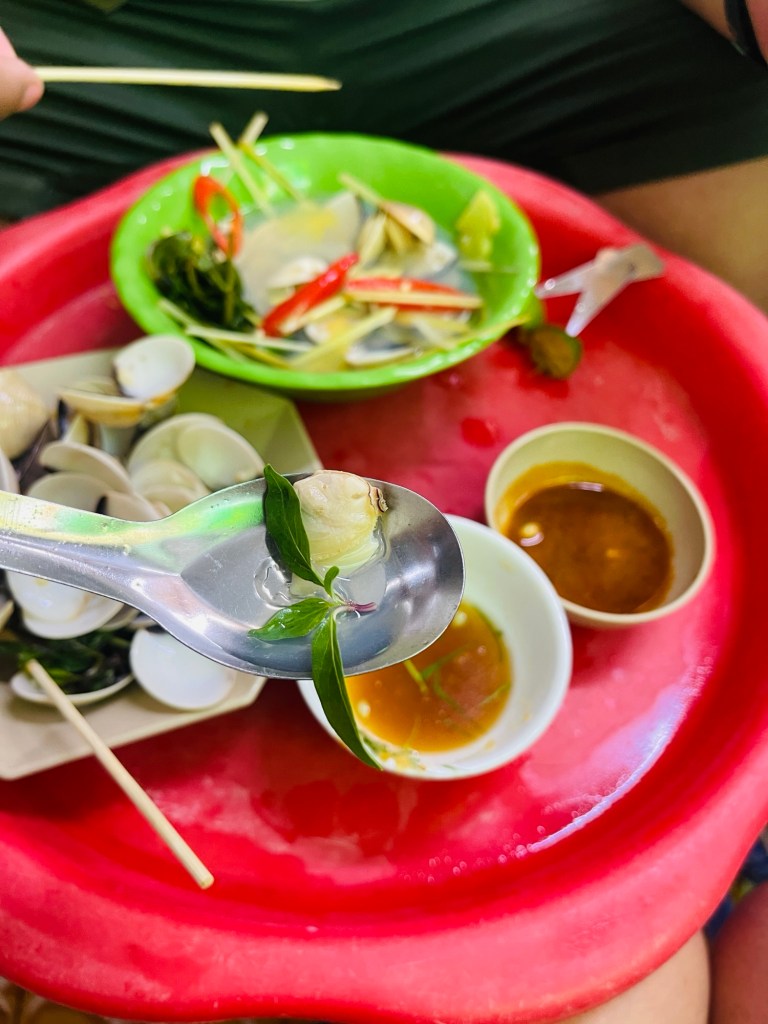 Satisfying bowl of steamed clams